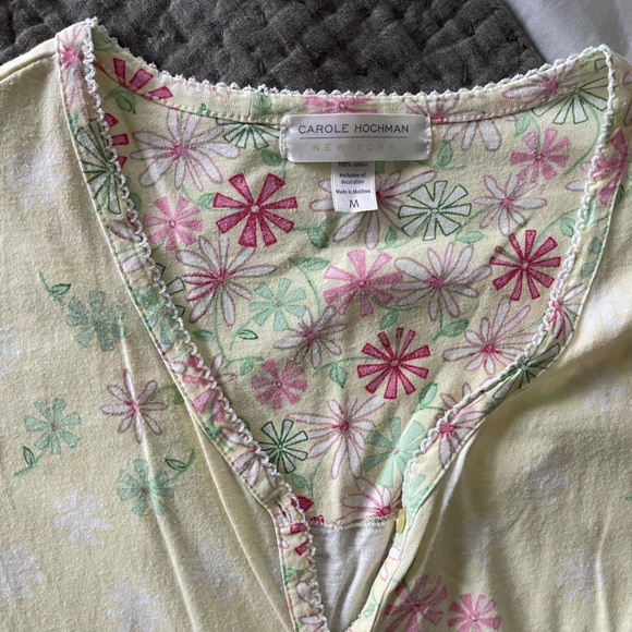Carole Hochman short sleeve light floral nightgown buttoned size medium yellow - Picture 4 of 4